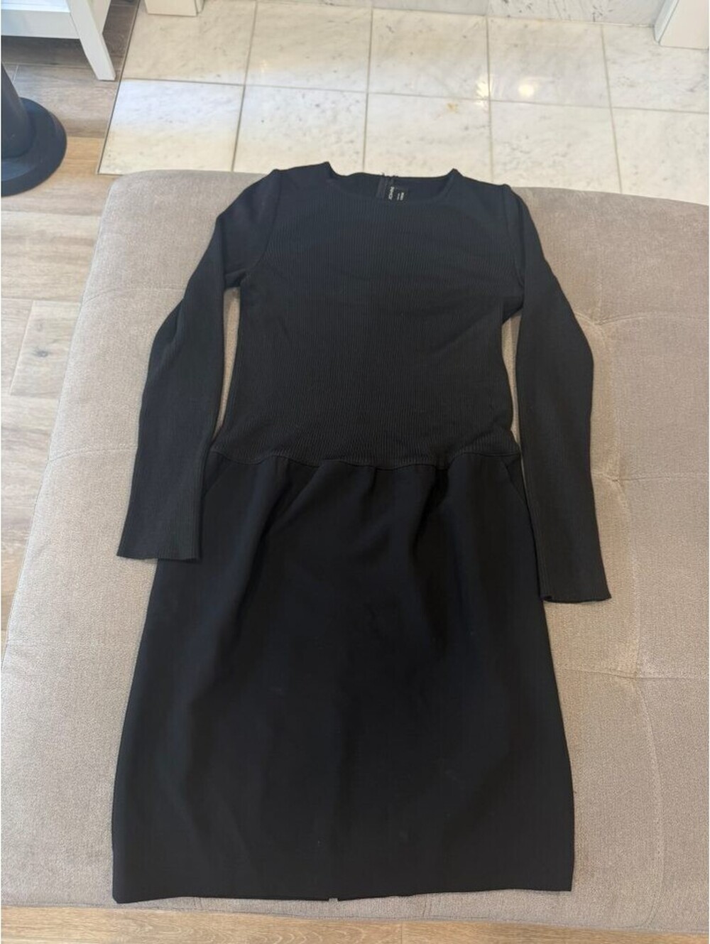 St. John Black Long Sleeve Ribbed Knit Sheath Dress Sz 4